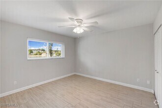 Building Photo - 1008 Manatee Rd