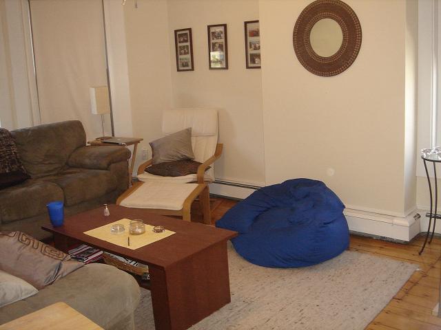 Foto del edificio - 557 E 6th St