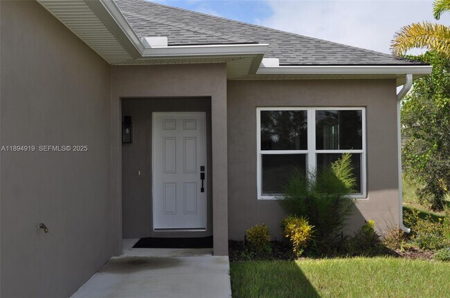 Foto del edificio - 4123 Mandarin Rd