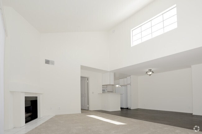 2HAB, 2BA - Capri - Maravilla Apartments at CSUN