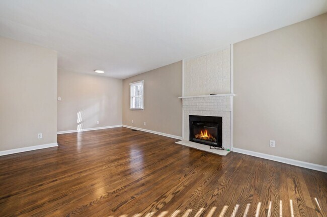 Foto del edificio - Beautiful Barnes Street Rental Ready early July!