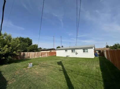 Foto del edificio - 609 S Ctr St