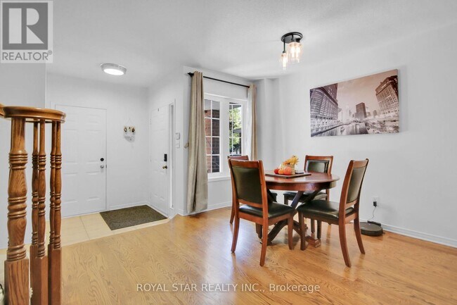 Building Photo - 160 Deerfox Dr