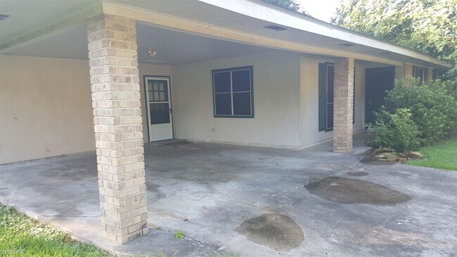 Building Photo - 3 br, 2 bath House - 402 Toronto Dr