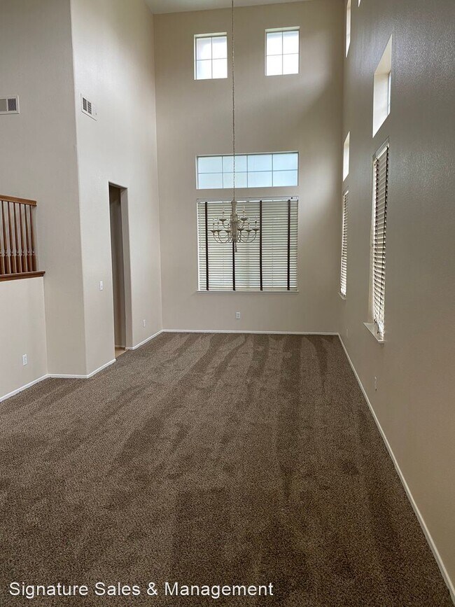 Building Photo - 4 br, 3 bath House - 4350 Leonard Way