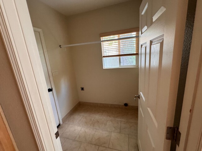 Foto del edificio - 10060 Eagles Landing Ct