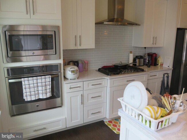 Foto del edificio - 3408 11th St S