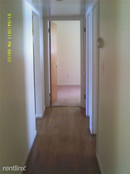 Building Photo - 730 E Mansfield Ave