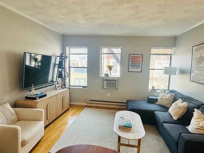 Building Photo - 23 Fleet St