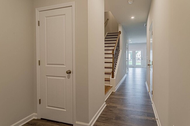 Building Photo - 231 Santorini Wy