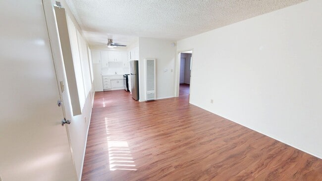 Interior Photo - 740 W. Laconia