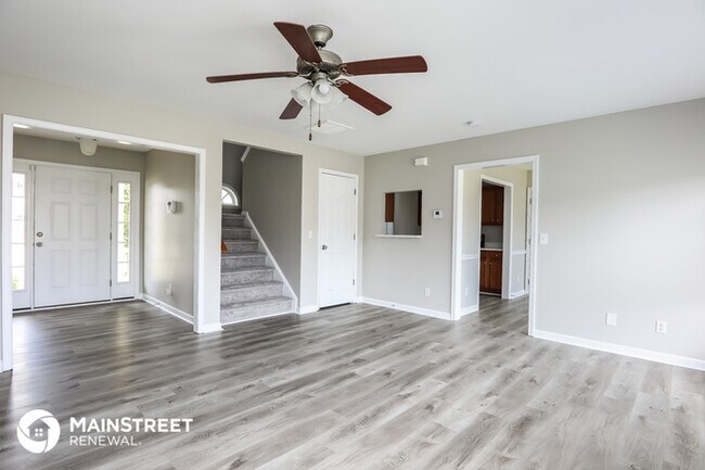 Building Photo - 1506 Hamilton Hills Dr