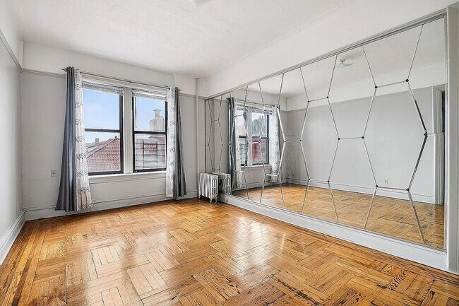 Foto del edificio - 421 Crown St