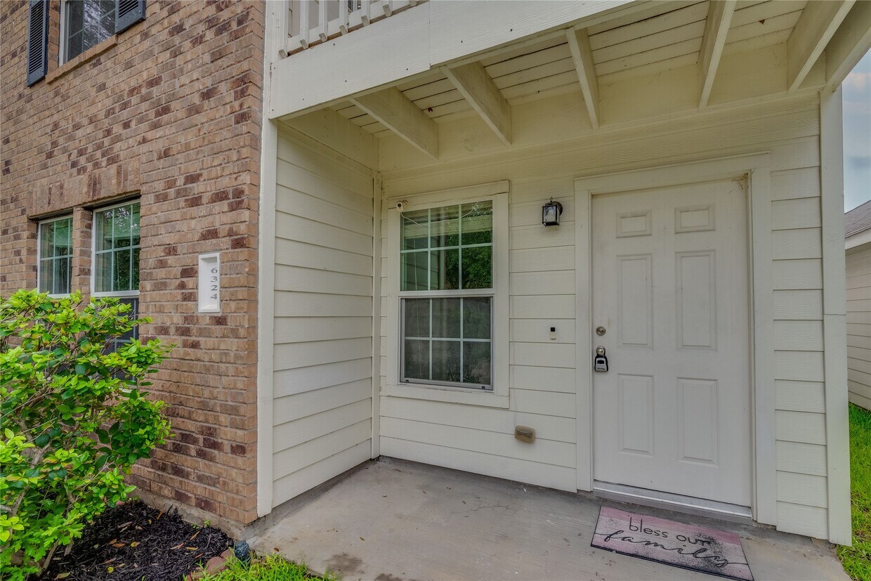 Primary Photo - 6324 Austinville Dr