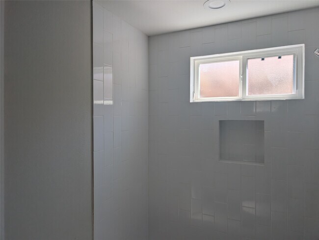 Foto del edificio - 8316 Curry Rd