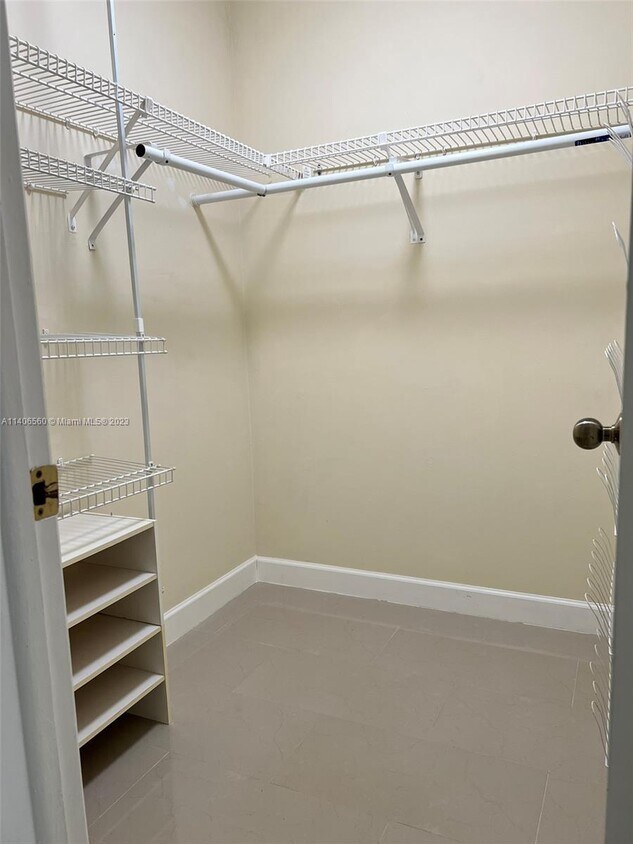 Foto del edificio - 8830 SW 123rd Ct