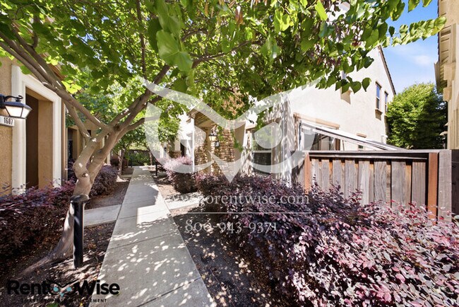 Foto del edificio - 1583 Sylvia St