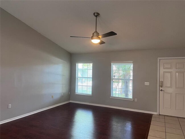 Building Photo - 319 Velveteen Pl
