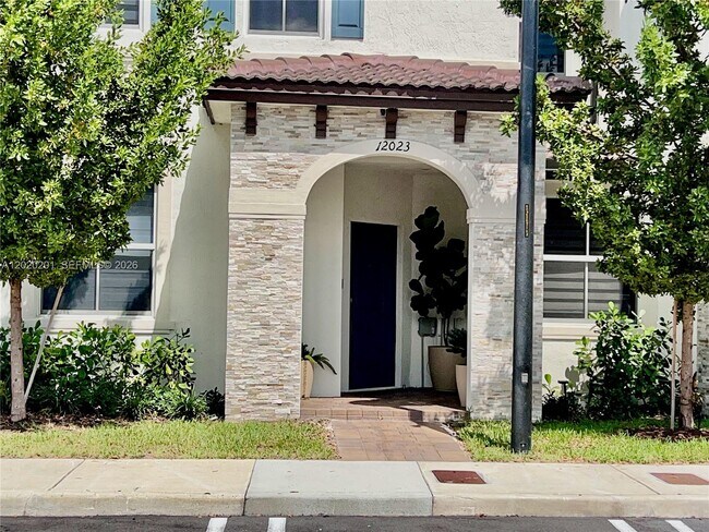 Foto del edificio - 12023 NW 24th Pl
