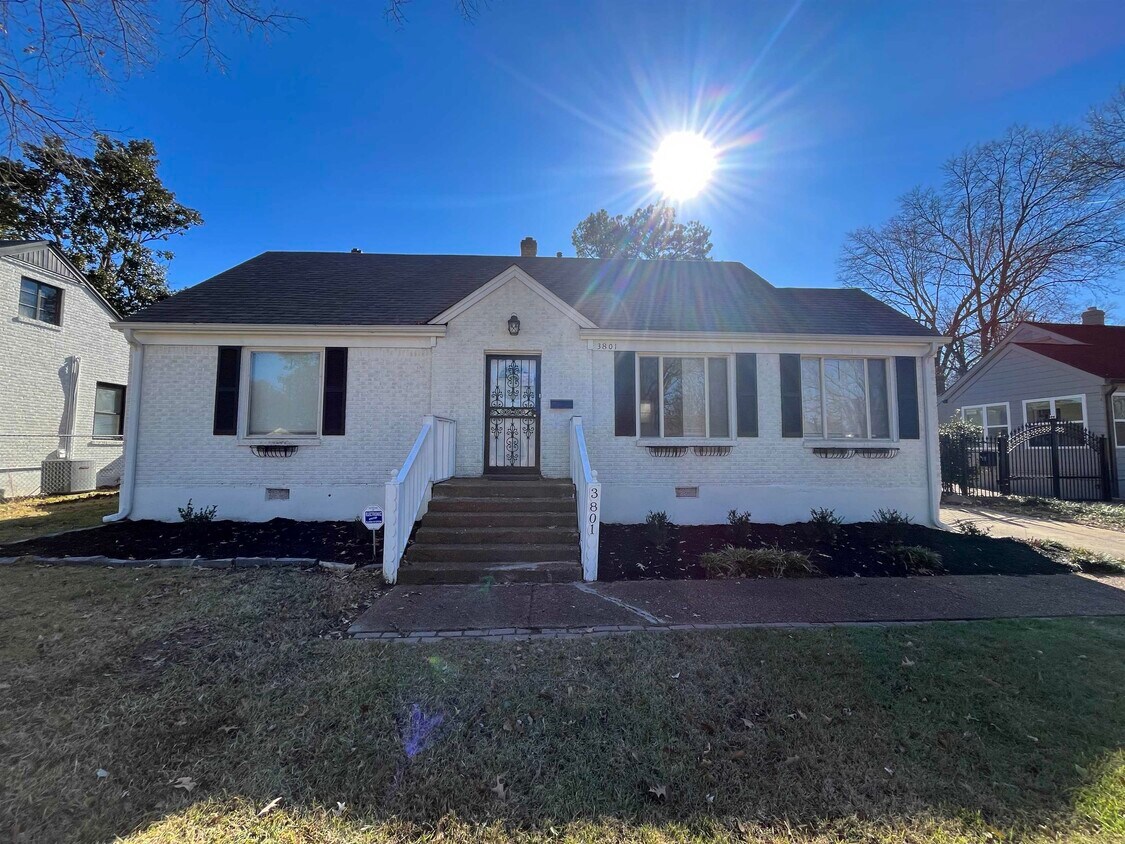 Primary Photo - 3801 Rosedale Dr