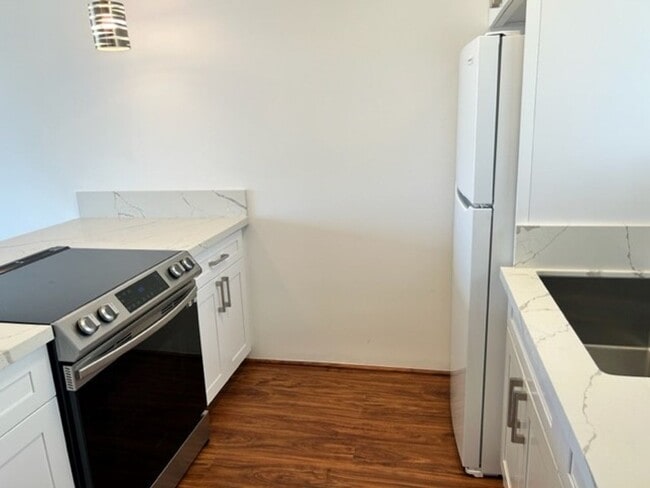 Photo - Updated 1-BR, 1-BA with 1-parking Apartment
