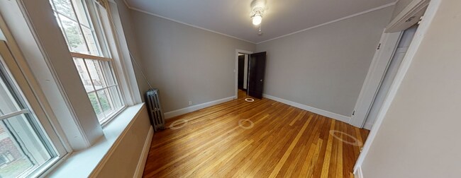 Building Photo - 116 College Ave