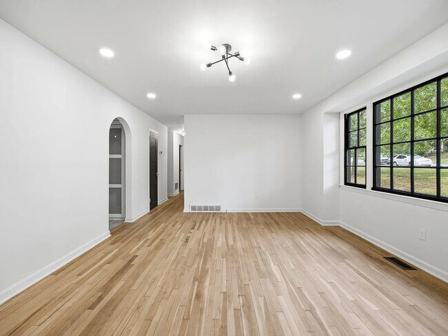 Building Photo - Earn Wealth While Leasing – Like a Homeowner – Lease to Own