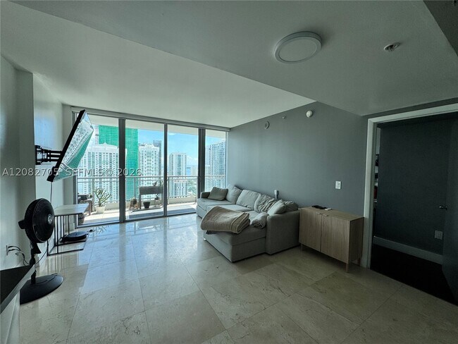 Foto del edificio - 92 SW 3rd St