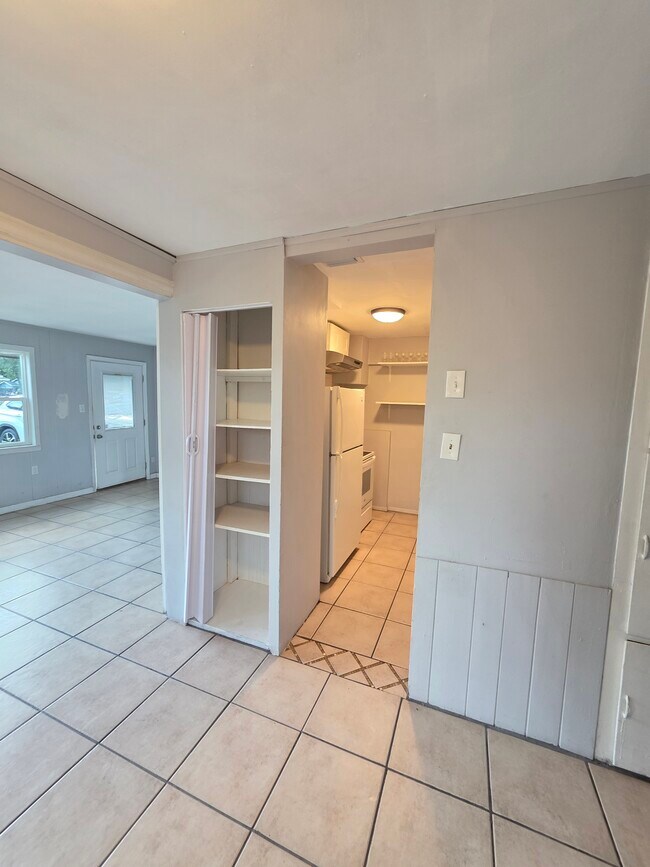 Foto del edificio - 6570 70th Ave N