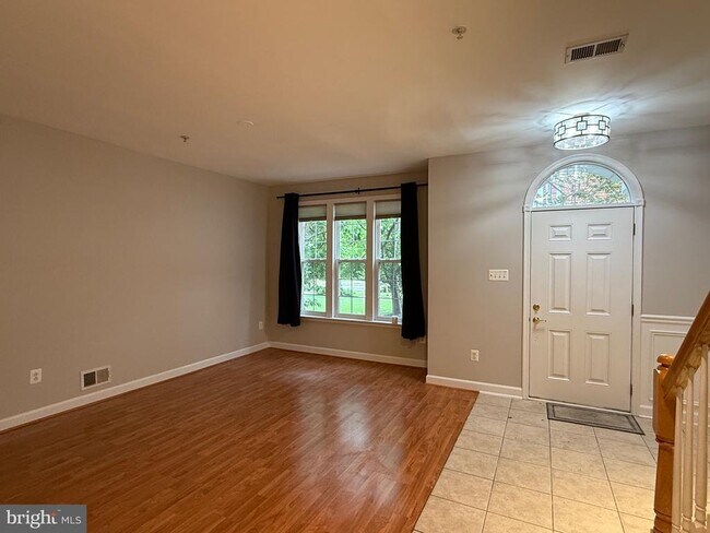 Foto del edificio - 1127 Gaither Rd