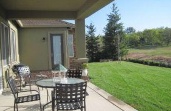 Building Photo - Gorgeous Home in the Golf Club of Copper V...