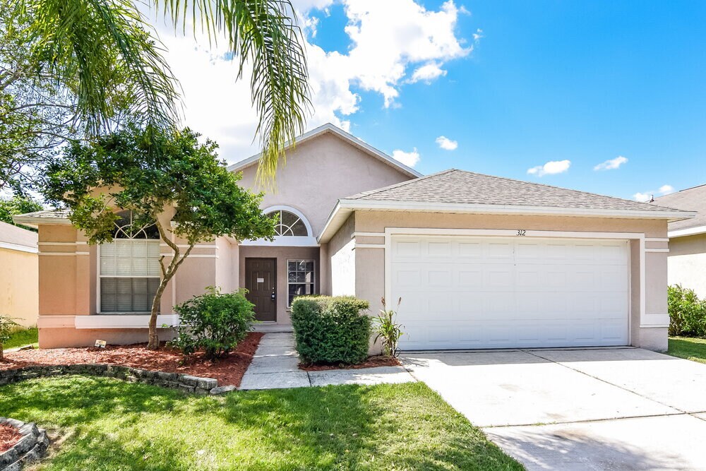 Foto principal - 312 Sonoma Dr