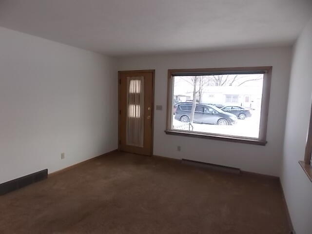 Building Photo - Wonderful Single Family Home in Racine