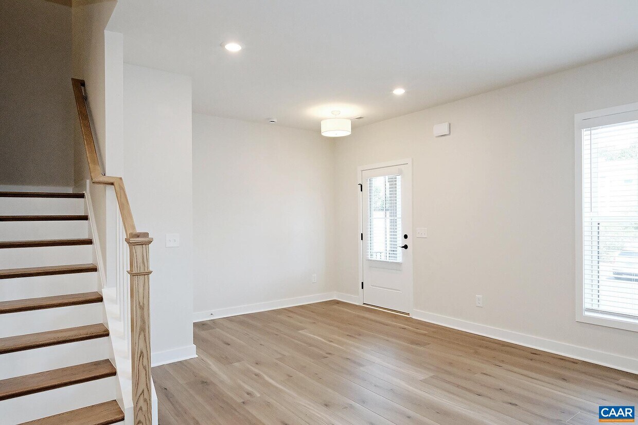 Foto principal - 952 Belvedere Way