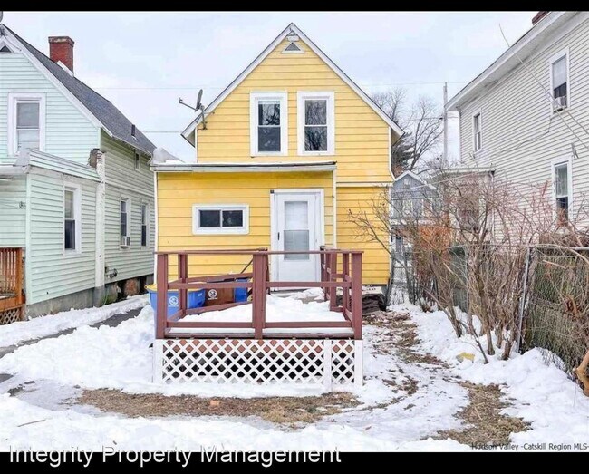 Building Photo - 3 br, 1 bath House - 48 Elmendorf St.