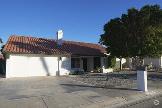 Building Photo - 28600 Avenida Duquesa