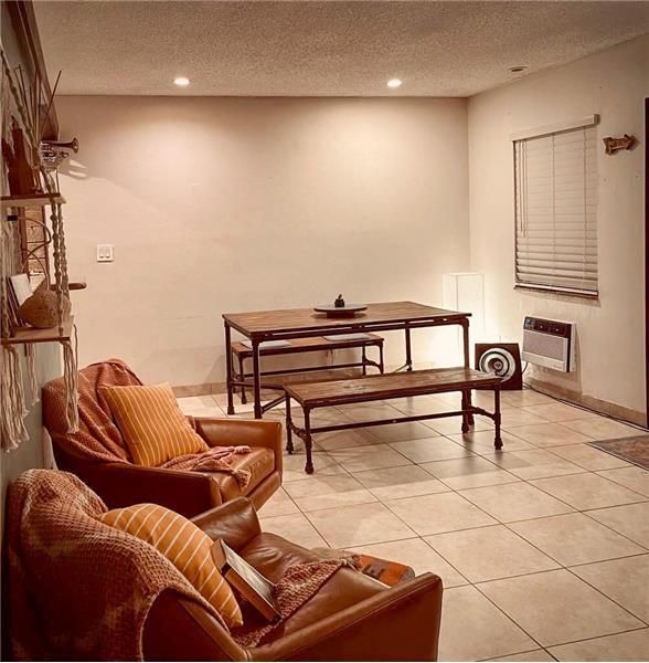 Foto del edificio - 3212 NE 8th Ct