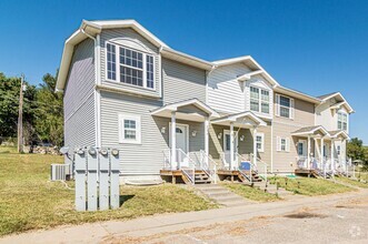 Building Photo - 516 Jerry Dr