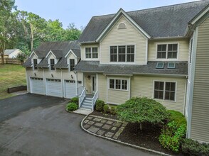 Building Photo - 83 Camp Ave