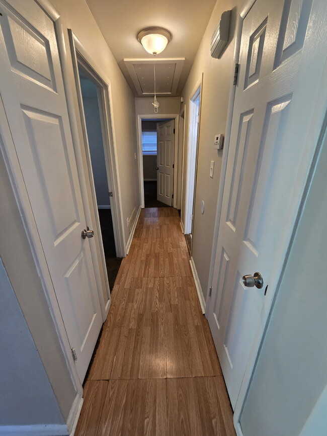 Building Photo - "Charming Full Brick, 3-Bed Oasis in Hampton, GA with 1.5 Baths – Your Perfect Retreat Awaits!"