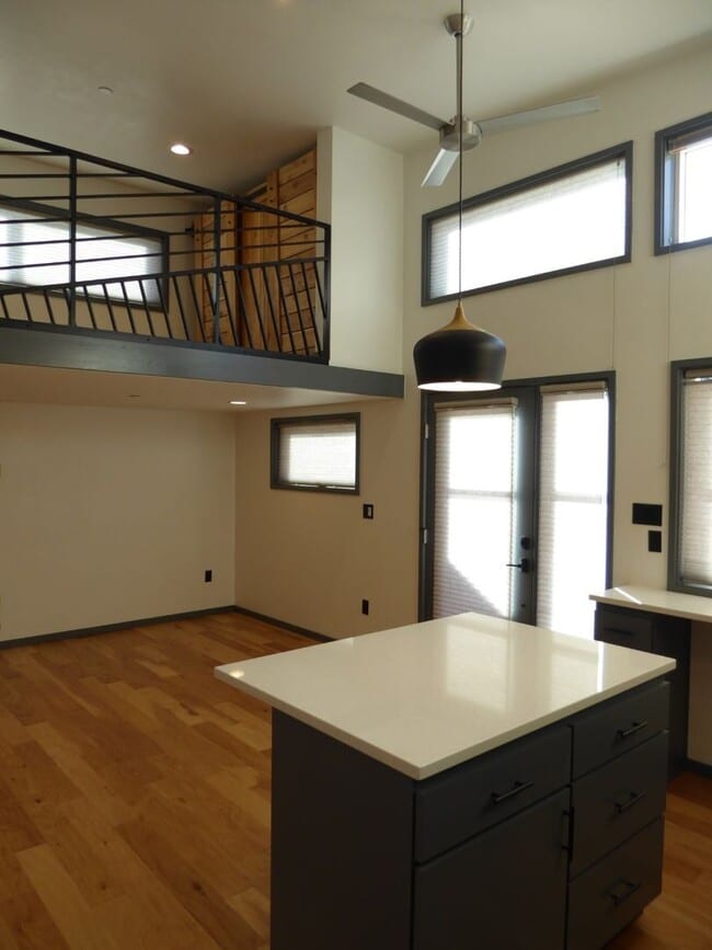 Building Photo - 61301 Benham Rd