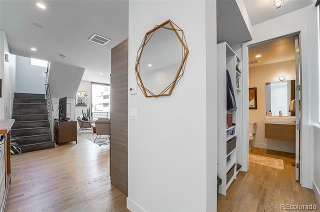 Foto del edificio - 3527 Delgany St