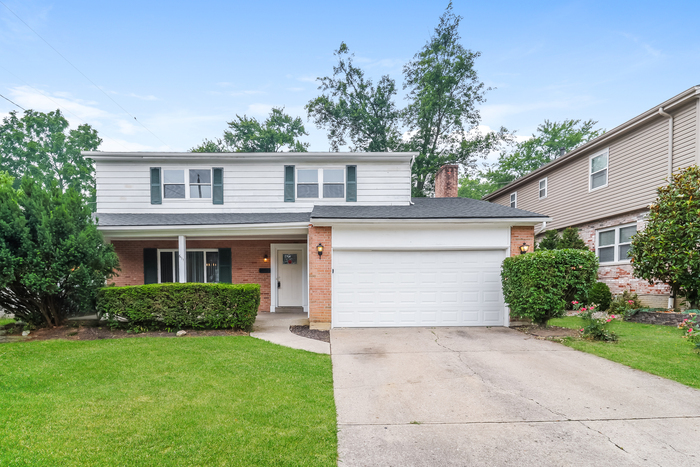 Primary Photo - Amazing 4 Bedroom Home in Forest Park!