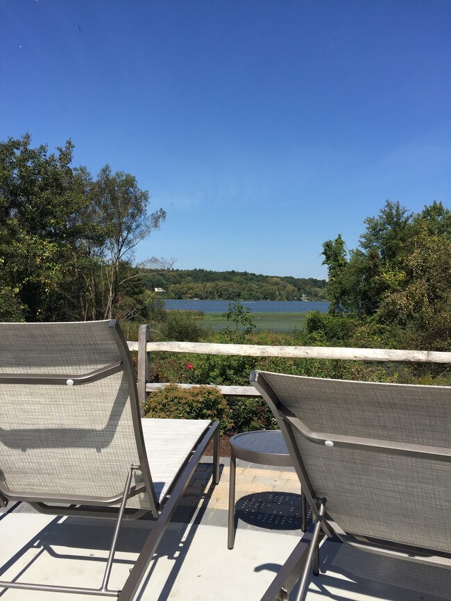 Shelter Cove Apartments 1 Sound Pl Cohoes, NY