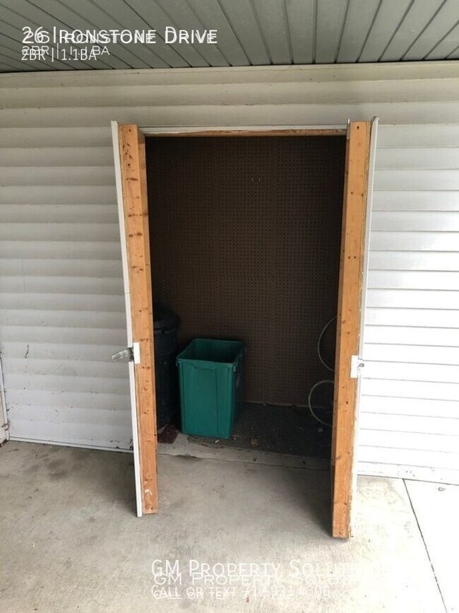 Building Photo - 2 Bedroom Townhome in Elizabethtown!