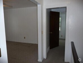 Building Photo - 37 Leighton Ave