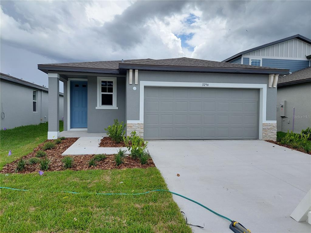 Foto principal - 3256 Fresno Pl