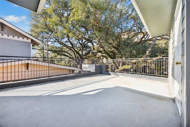 Foto del edificio - 705 Harold St