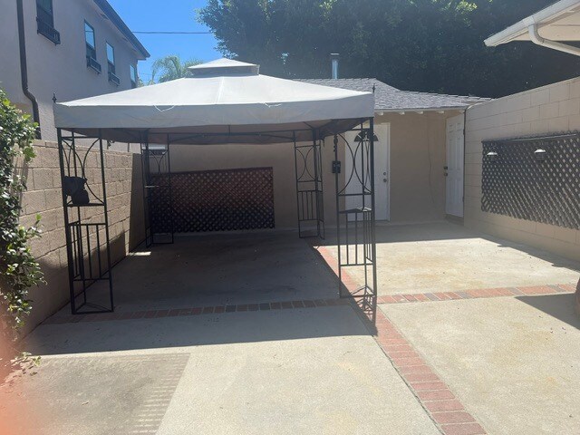 Foto del edificio - 5202 Goodland Ave