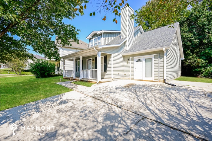Building Photo - 800 Tramore Dr